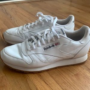 Reebok classics men’s size 11.5 white leather with gum sole